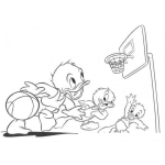 Dibujo para colorear Dibujo De Los Sobrinos De Pato Donald Jugando Futbol Para Pintar Y Colorear