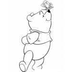 Dibujo para colorear Winnie Pooh con una mariposa